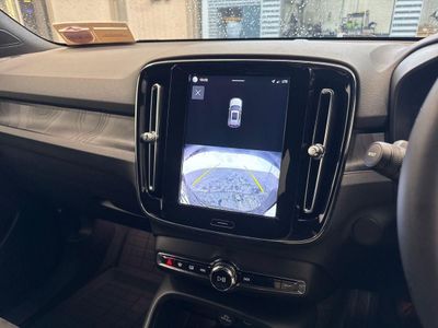 2024 Volvo XC40