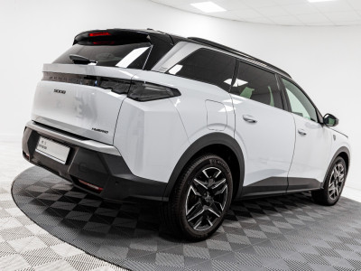 2025 Peugeot 5008