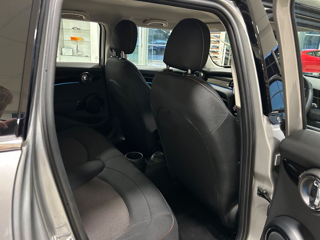 2024 Mini Hatch