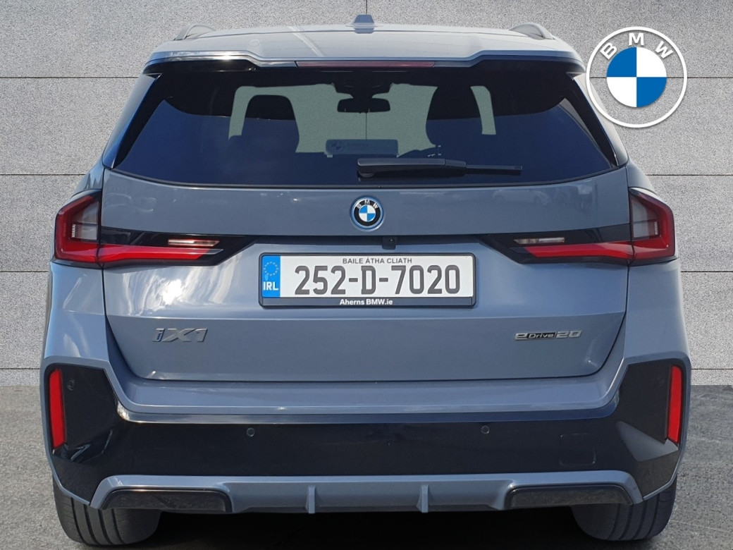 2025 BMW iX1