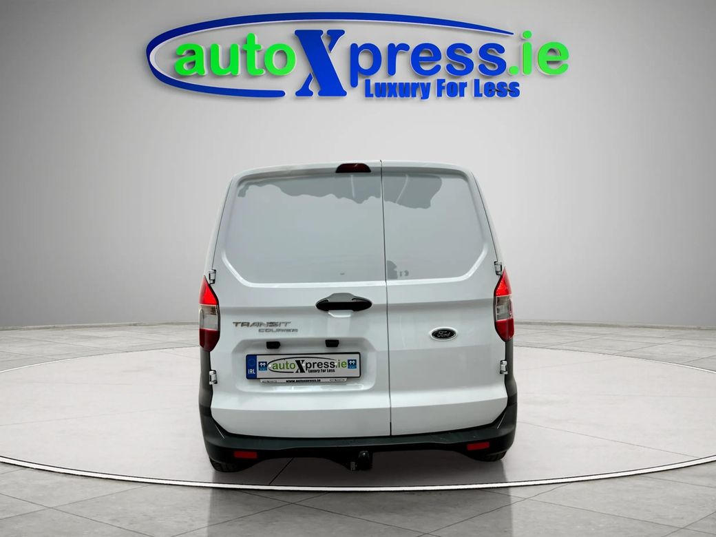 2018 Ford Transit Courier