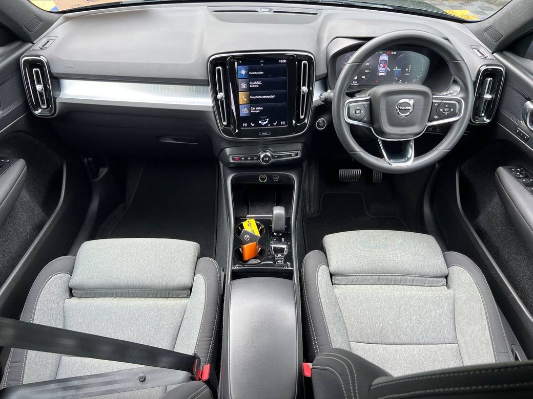 2023 Volvo XC40