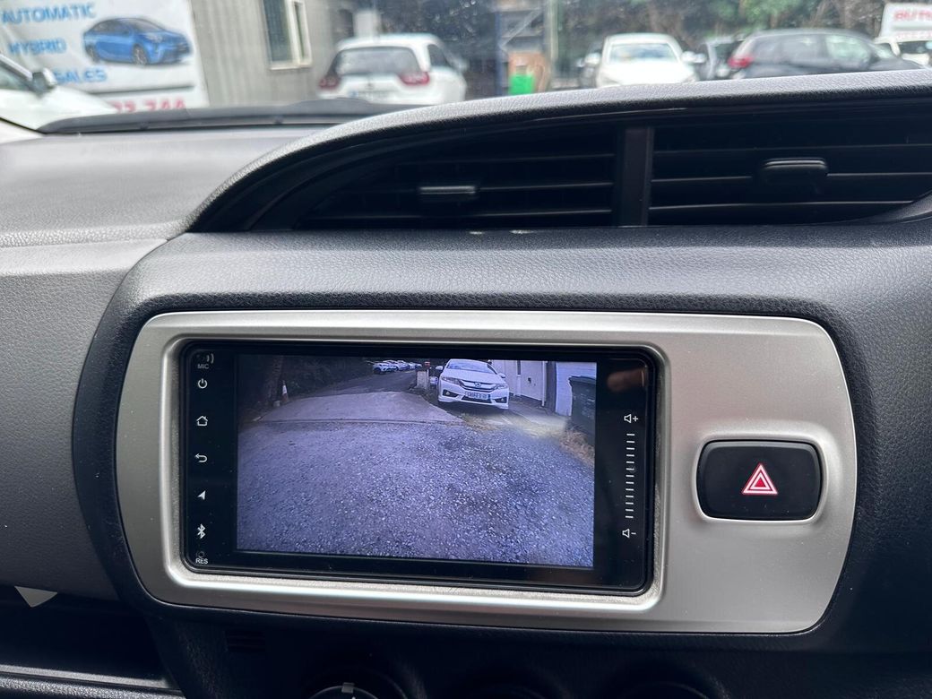 2015 Toyota Vitz