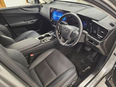2024 Lexus NX 450H+