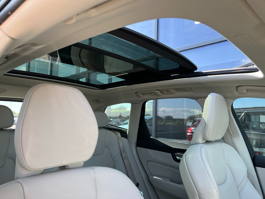 2022 Volvo XC60