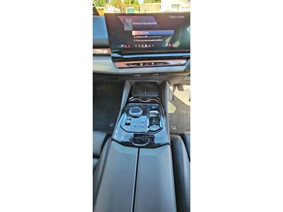 2024 BMW i5