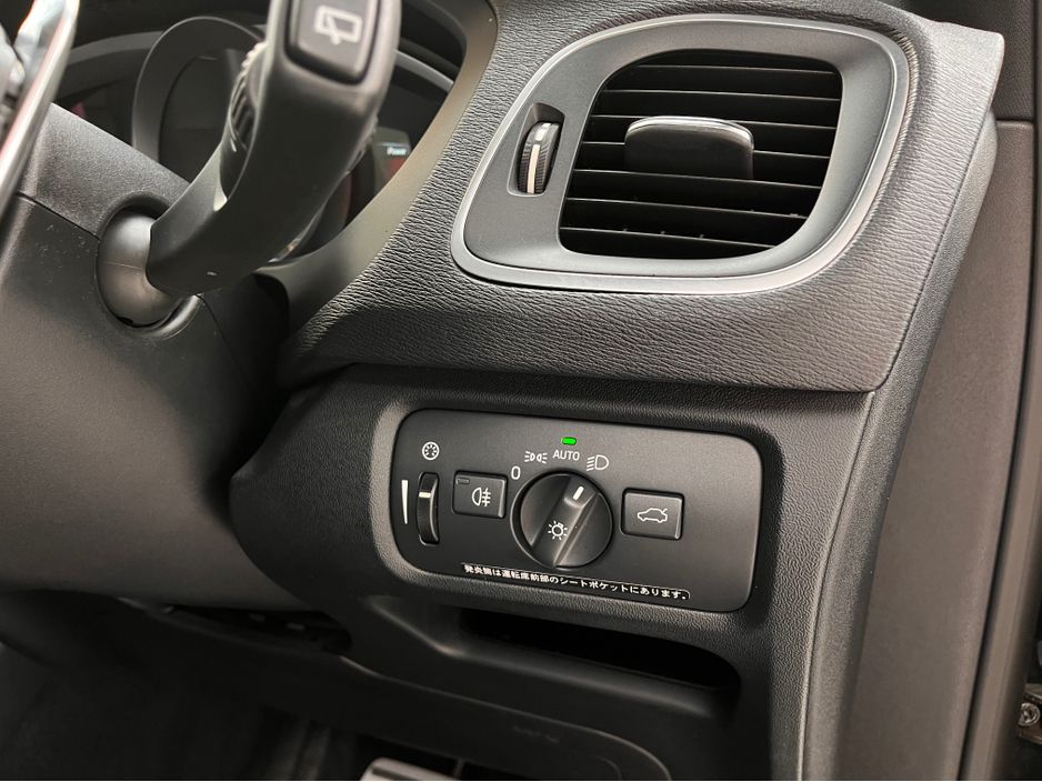 2016 Volvo V40