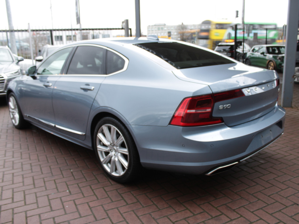 2019 Volvo S90