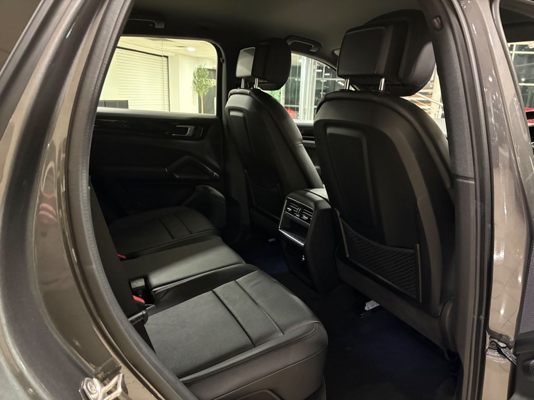 2022 Porsche Cayenne