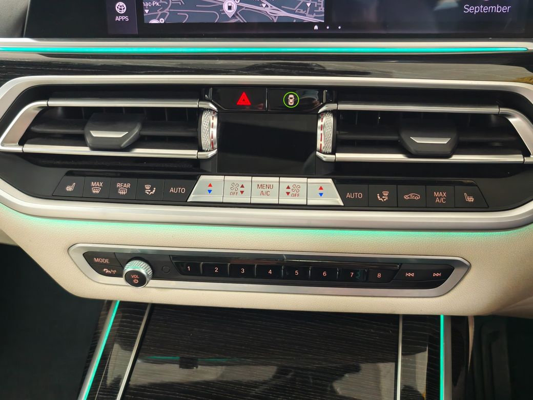 2020 BMW X7