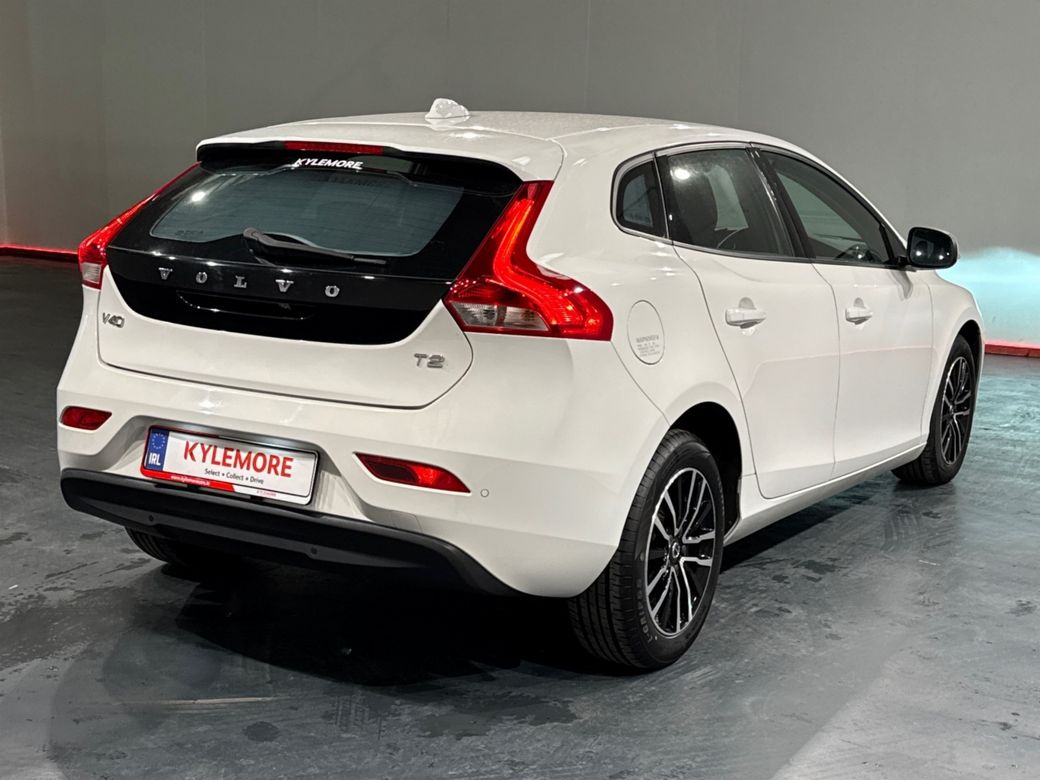 2019 Volvo V40