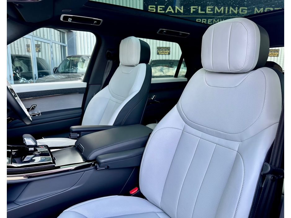 2025 Land Rover Range Rover Sport