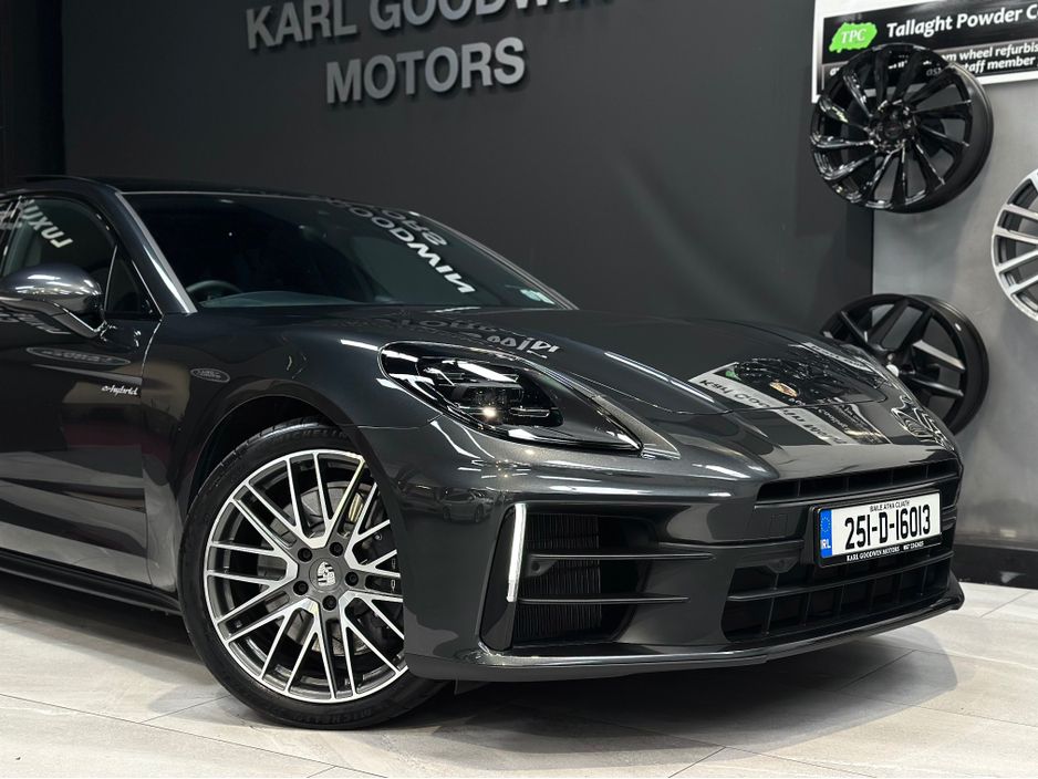 2025 Porsche Panamera