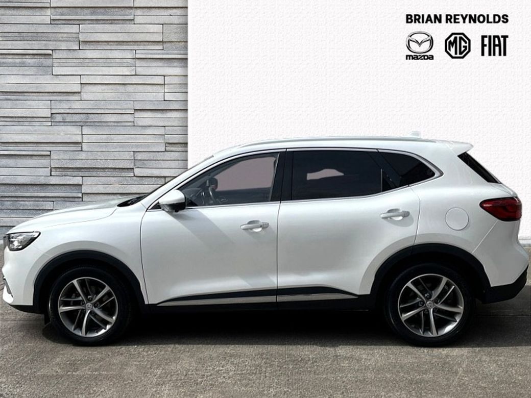 2023 MG HS
