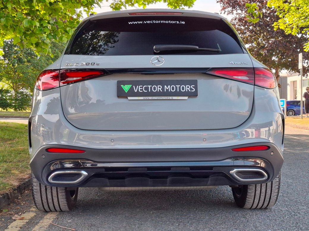 2025 Mercedes-Benz GLC Class