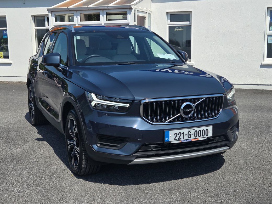 2022 Volvo XC40