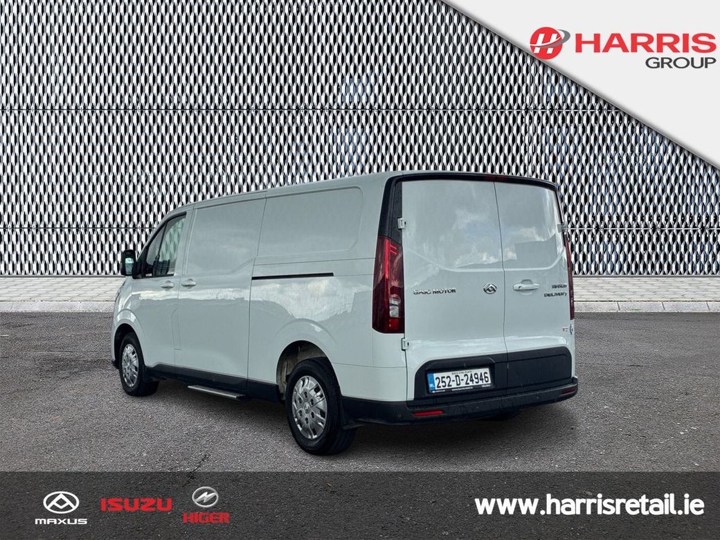 2025 White Maxus Deliver 7