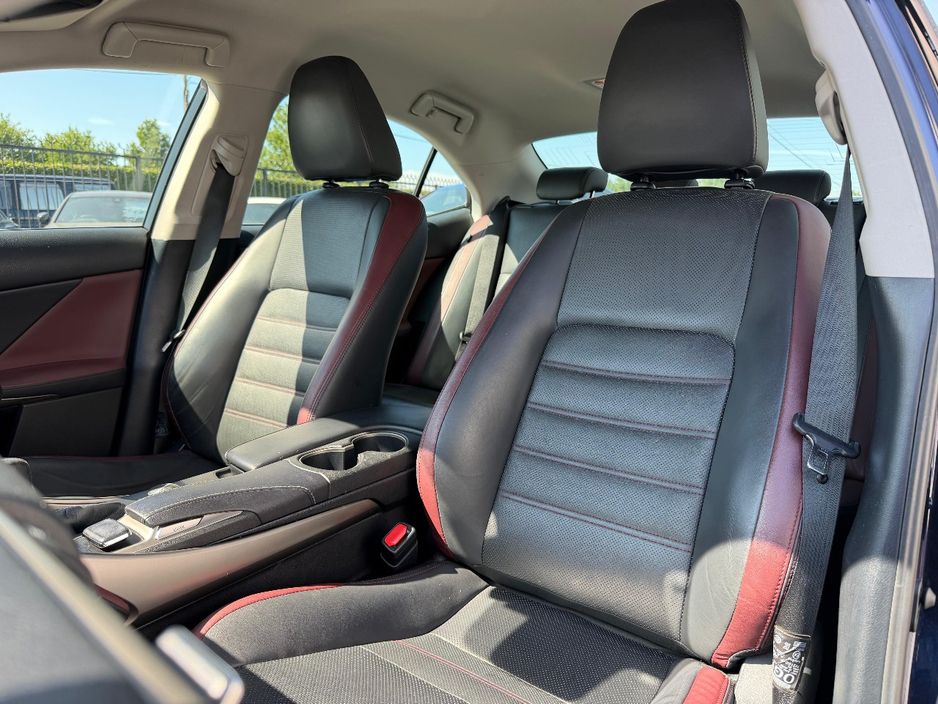 2018 Lexus IS 300h