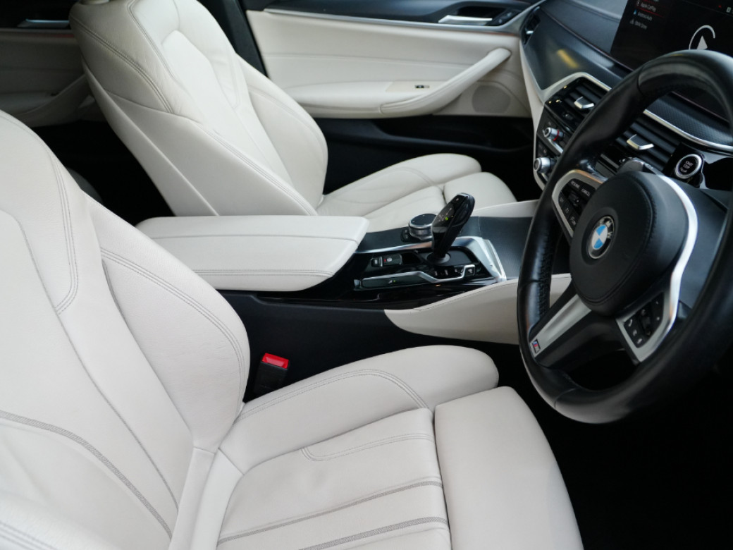 2021 BMW 5 Series
