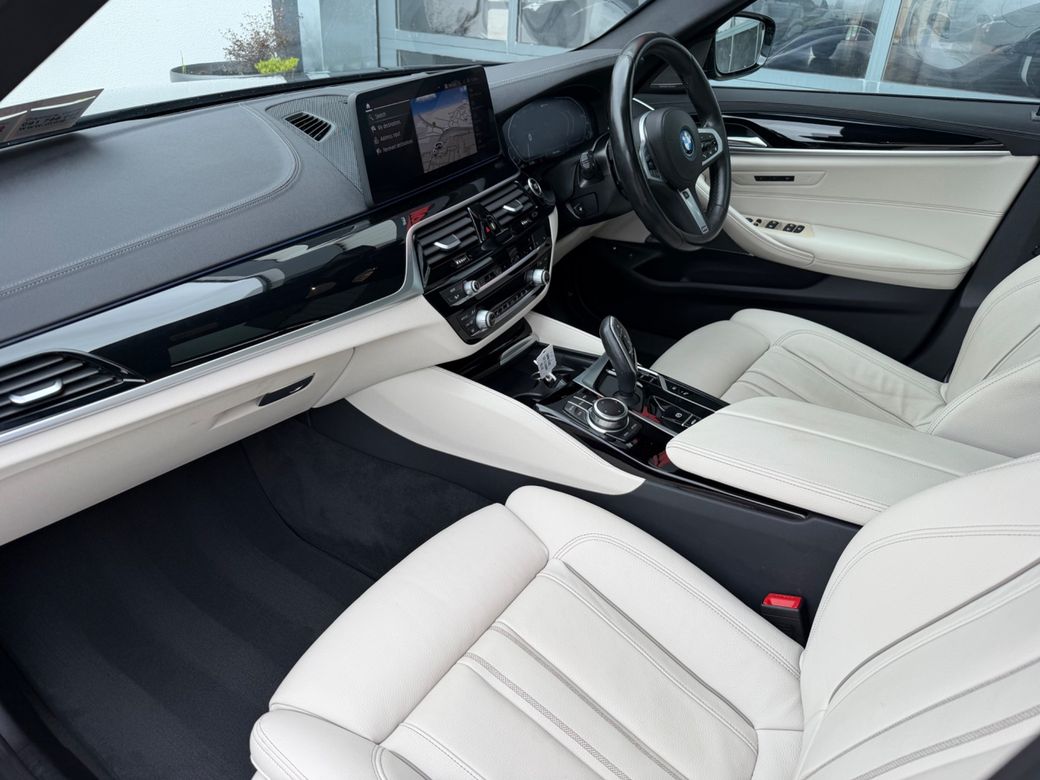 2022 BMW 5 Series