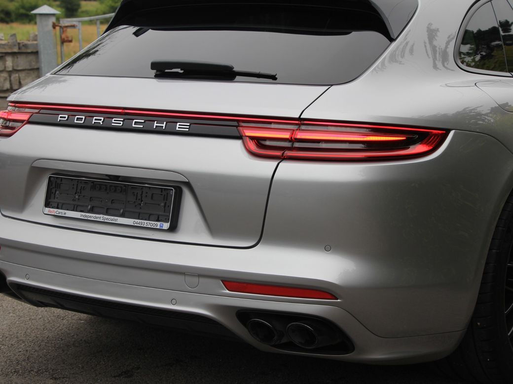 2020 Porsche Panamera