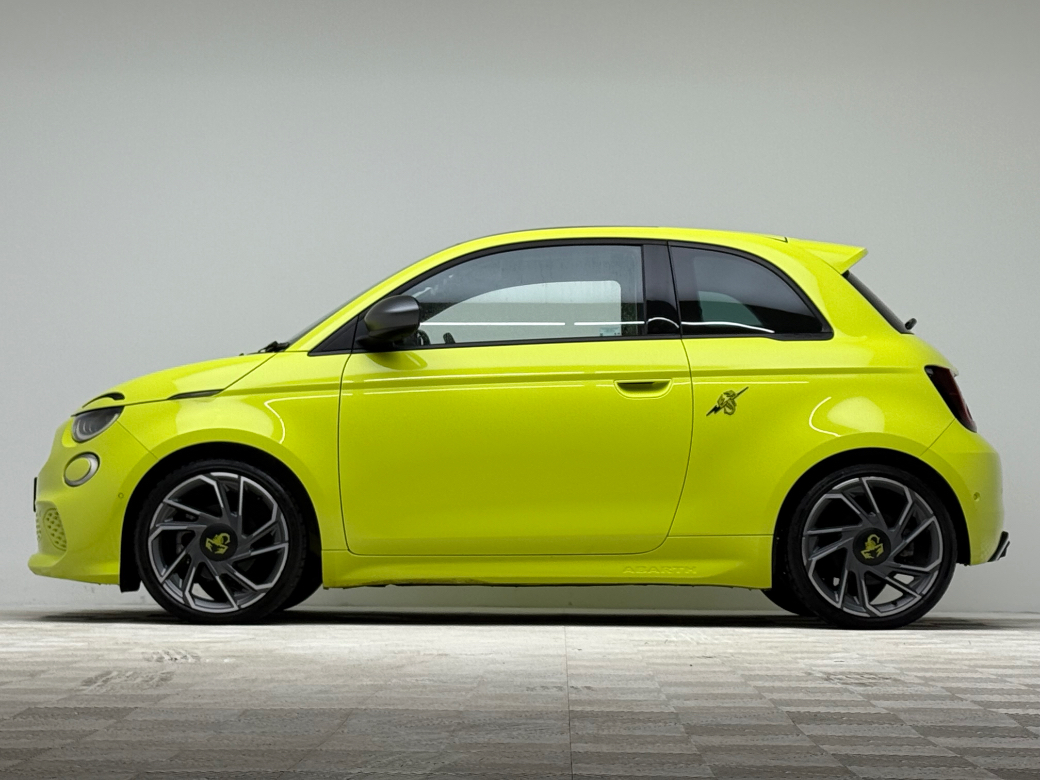 2023 Abarth 500e