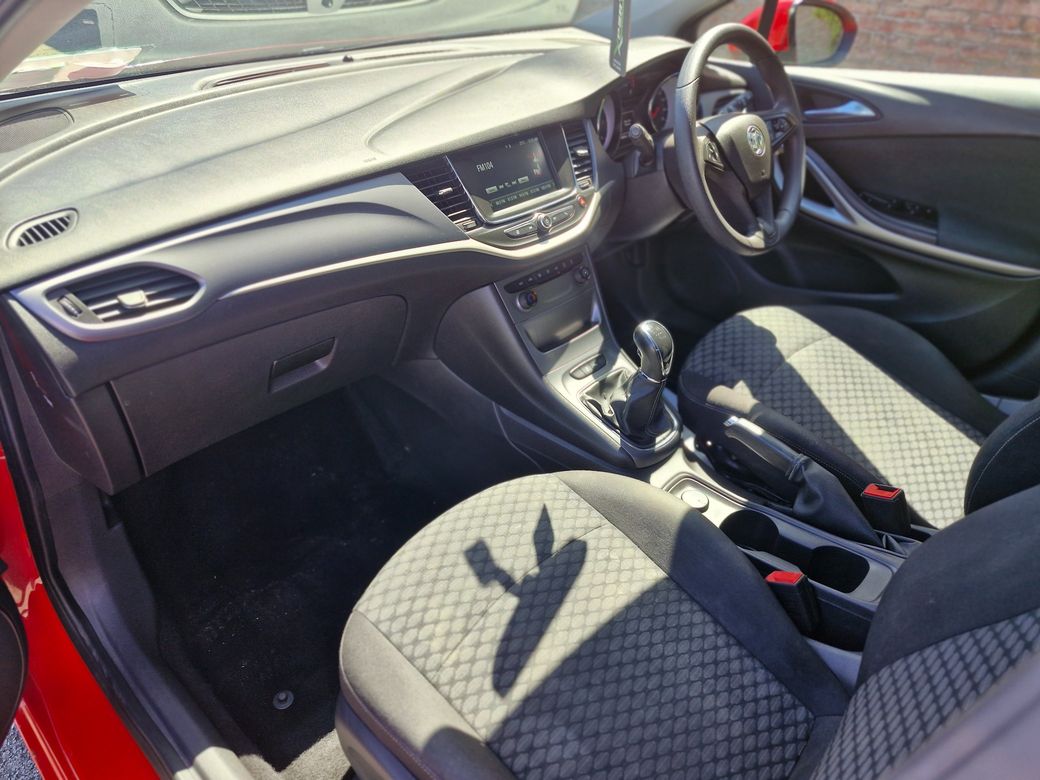 2018 Vauxhall Astra