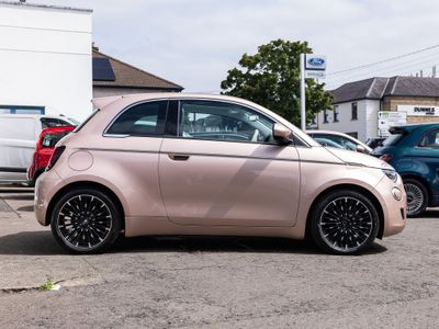 2025 Fiat 500