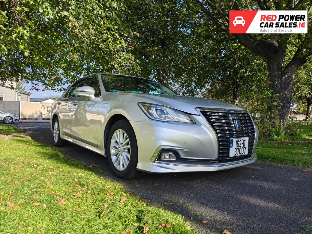 2016 Toyota Crown