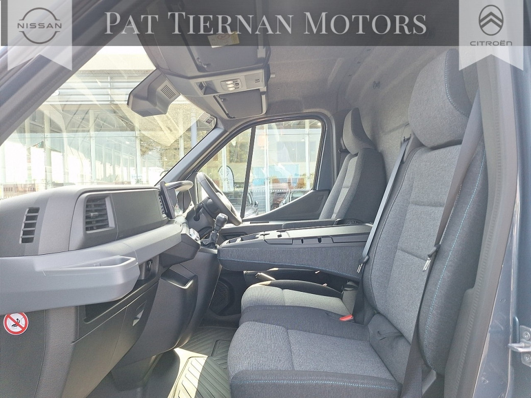 2025 Nissan Interstar