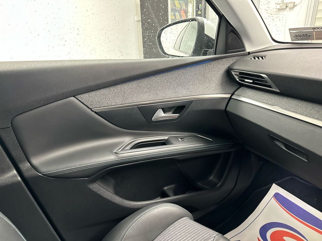 2021 Peugeot 3008