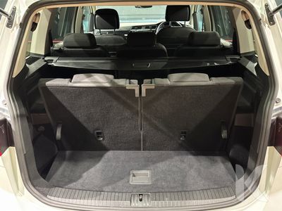 2017 Volkswagen Touran