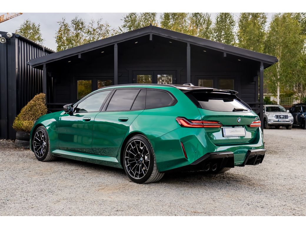 2025 BMW M5