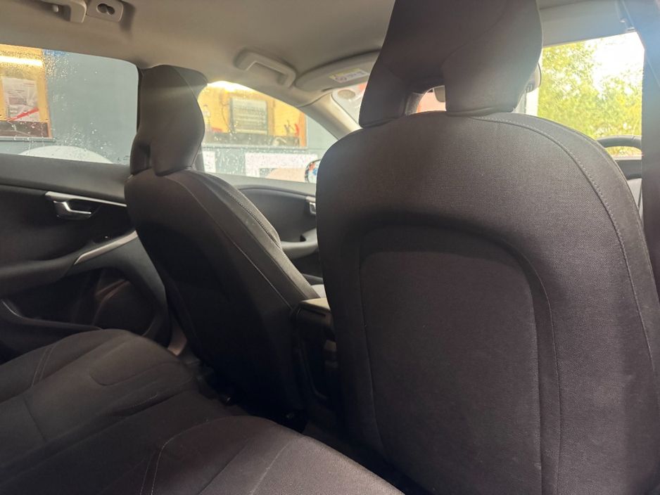 2018 Volvo V40