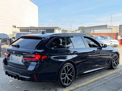 2023 BMW 530