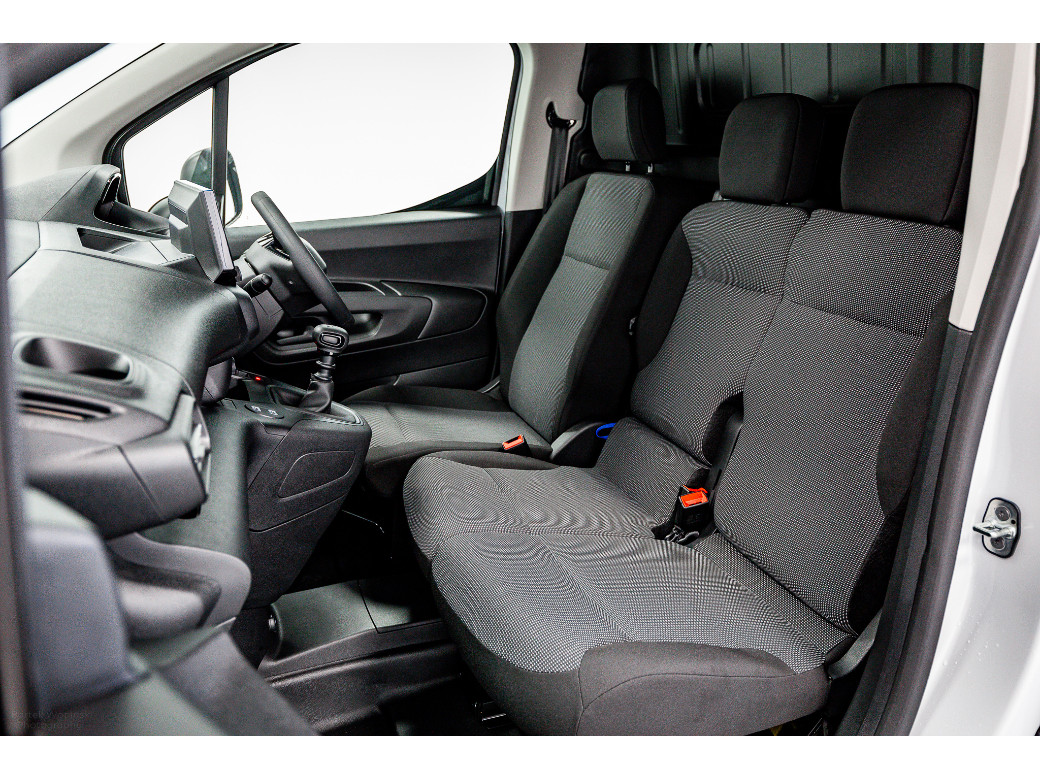 2025 Peugeot Partner