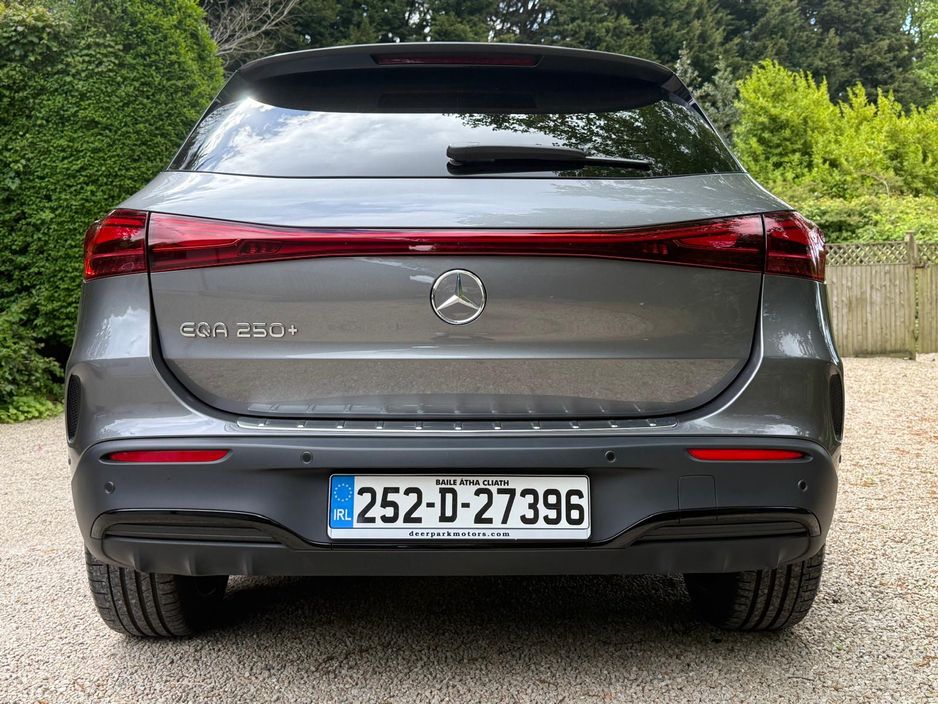 2025 Mercedes-Benz EQA