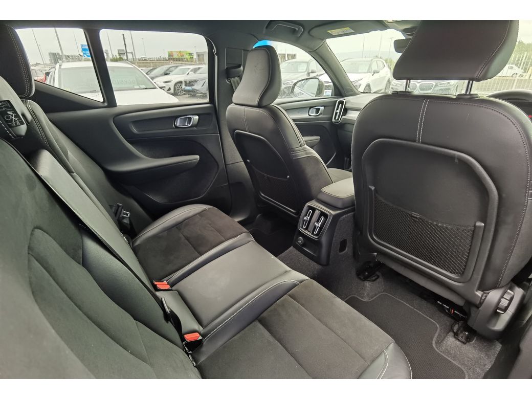 2021 Volvo XC40