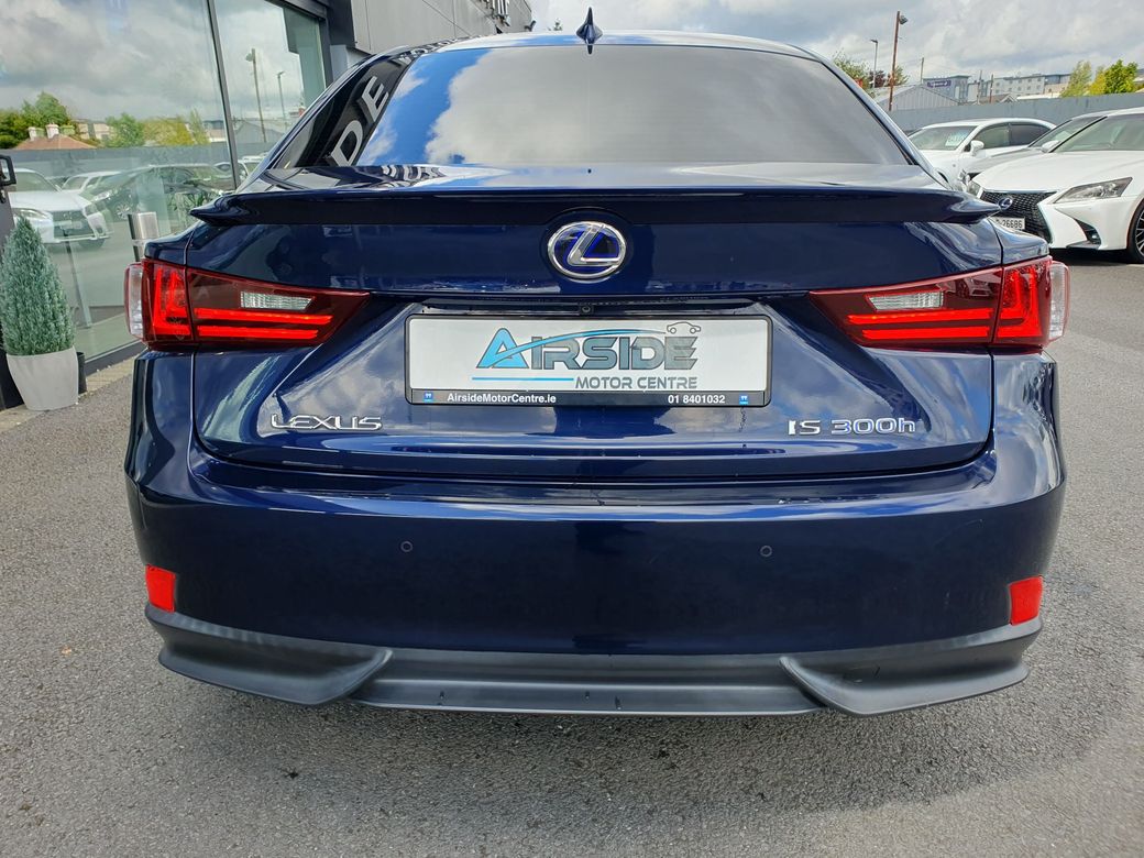 2014 Lexus IS 300h