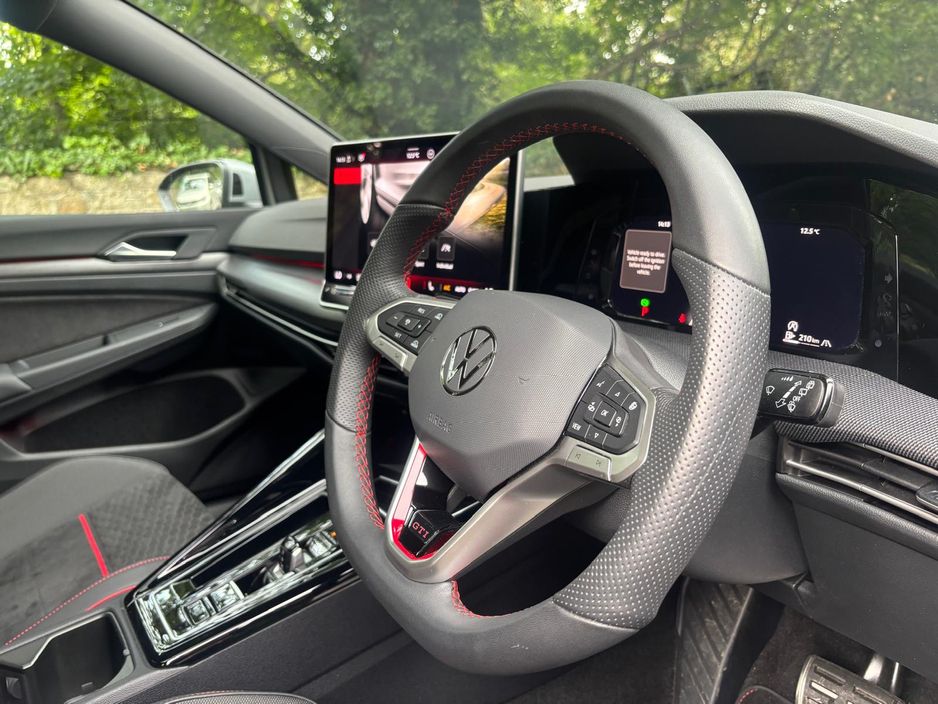 2025 Volkswagen Golf