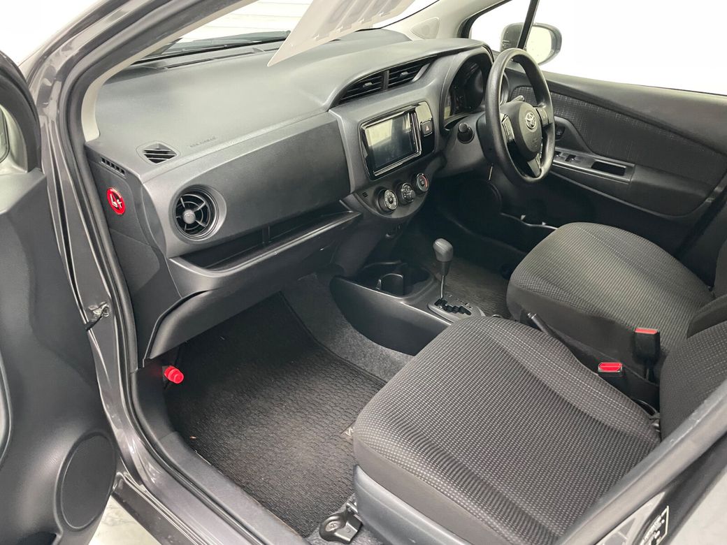 2017 Toyota Vitz