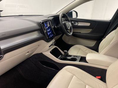 2021 Volvo XC40