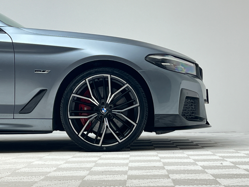 2021 BMW 5 Series