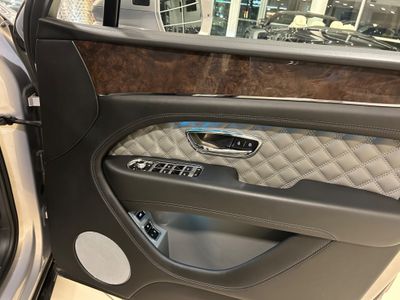 2022 Bentley Bentayga