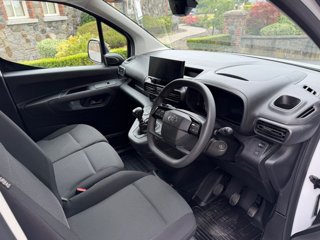 2025 Toyota Proace