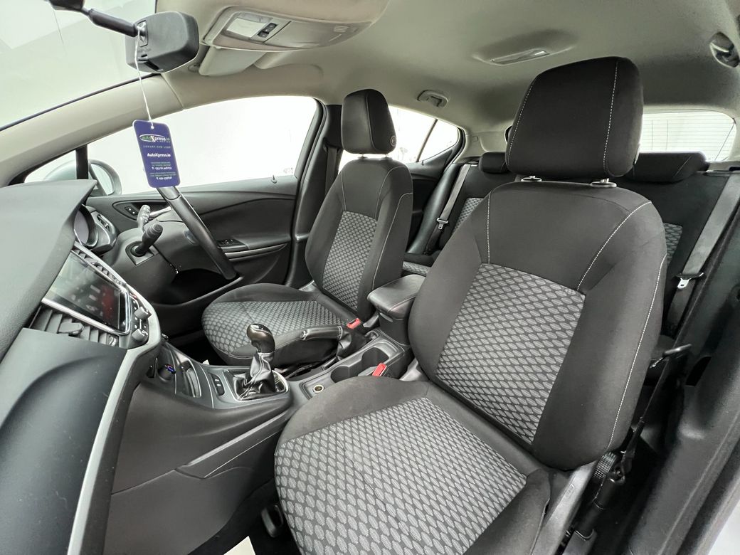 2017 Vauxhall Astra