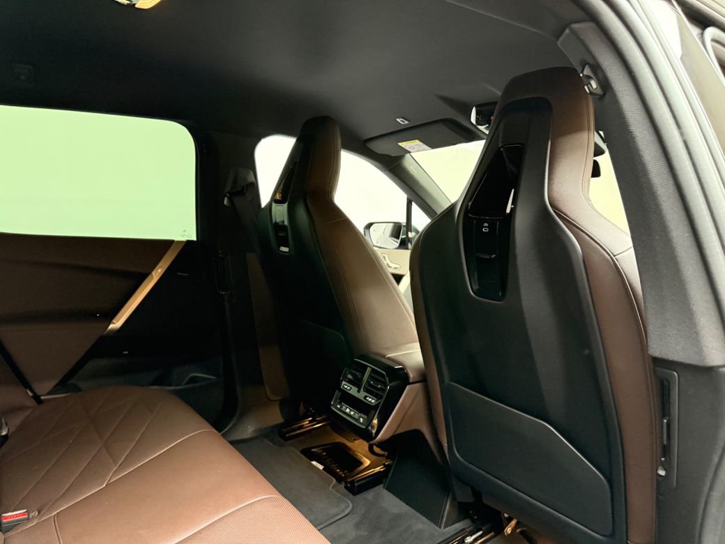 2024 BMW iX