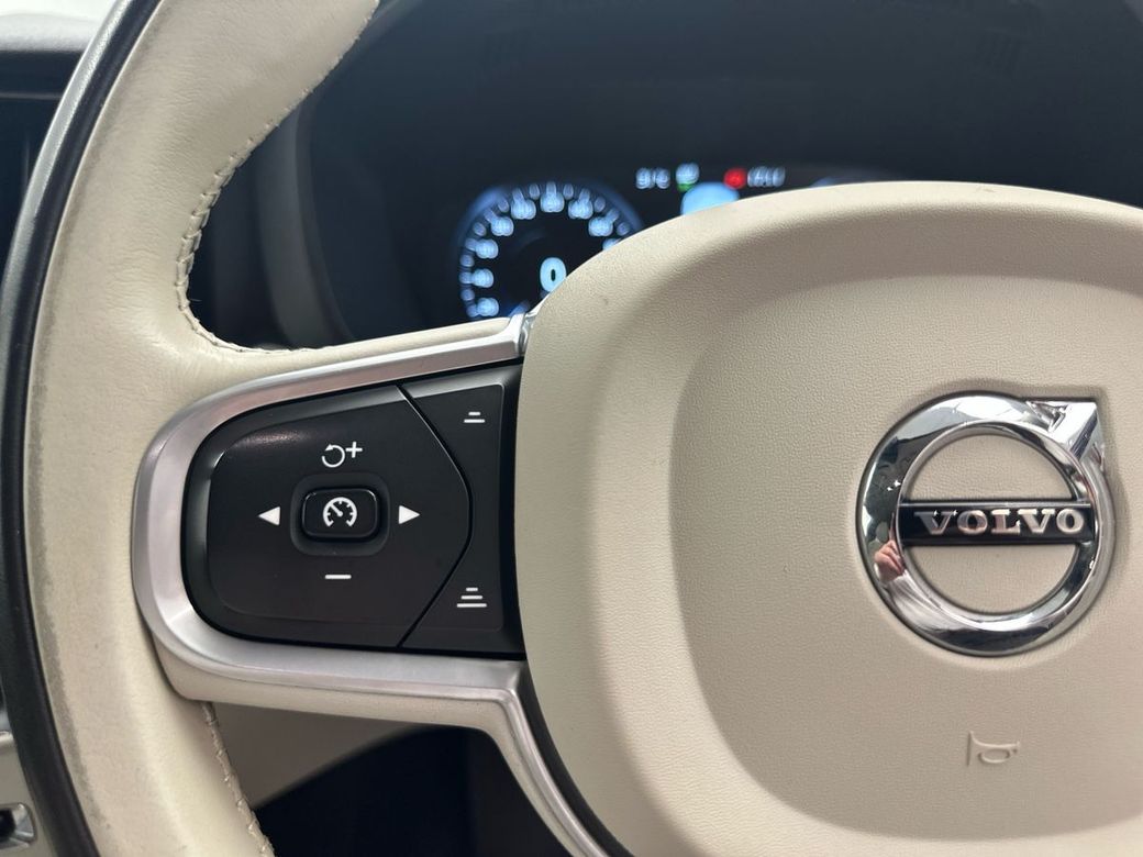 2021 Volvo XC60