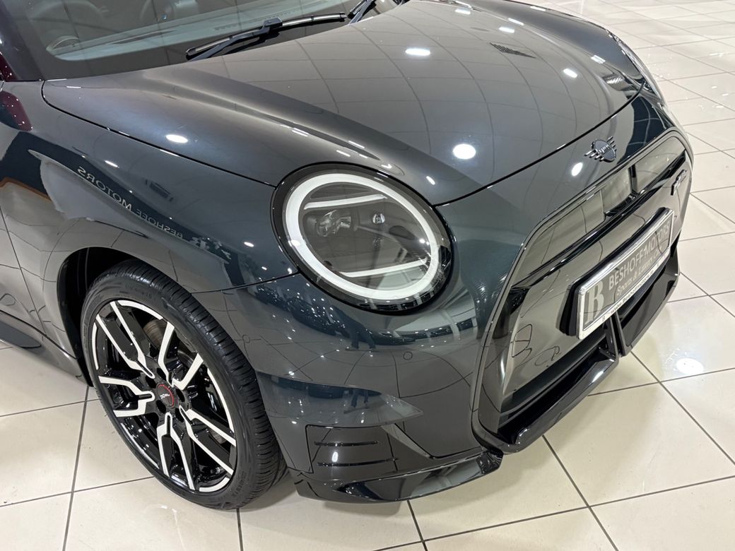 2024 Mini Hatch