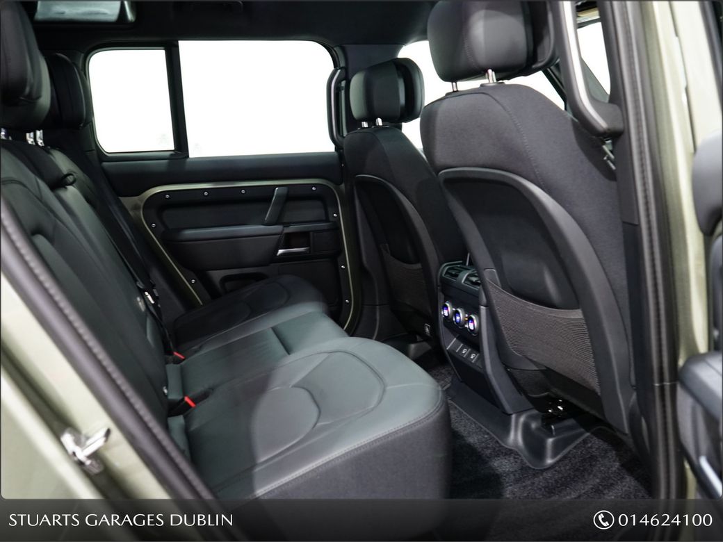 2025 Land Rover Defender